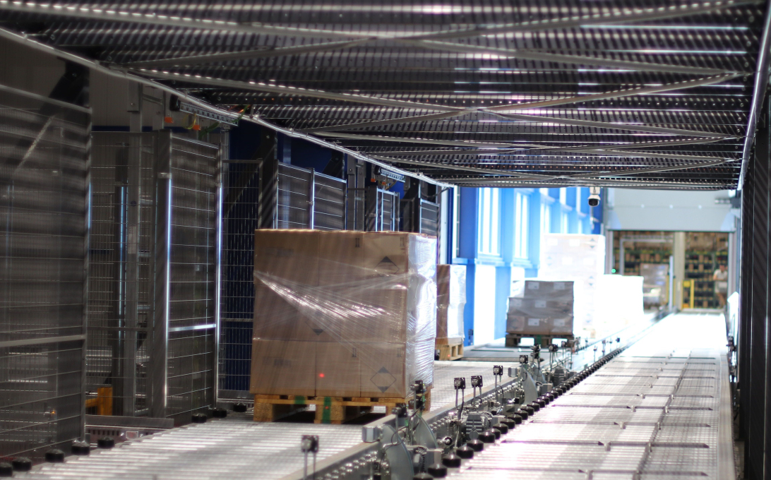 pallet-automated-warehouse-european-aerosols